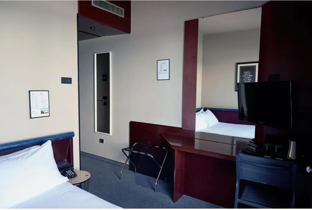 TRIPLE STANDARD Room, Concorde, Milan