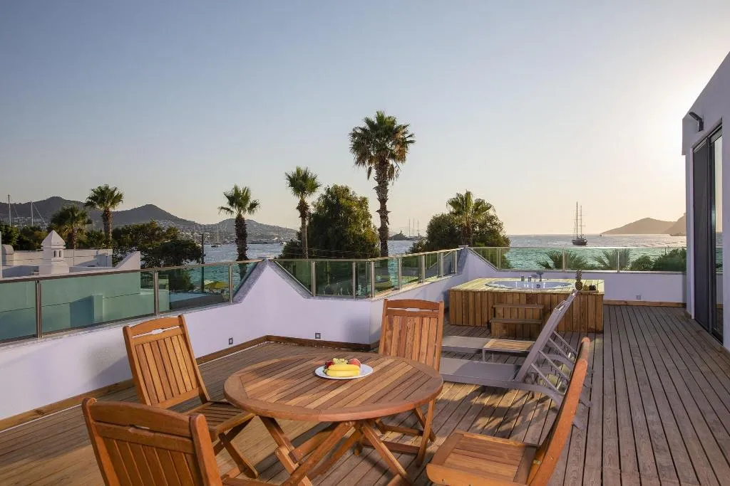 Terrace, Yalipark Beach Hotel, Bodrum