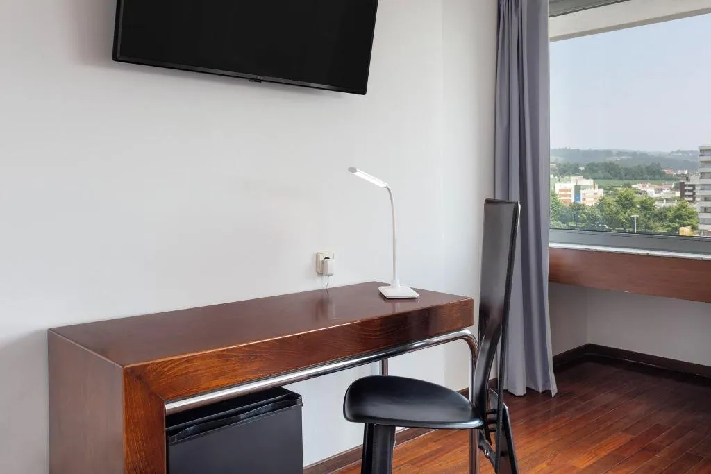 Room, B&B Hotel e Apartamentos Felgueiras, Porto