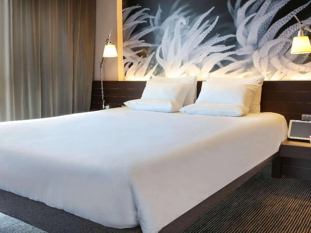 SUITE SUPERIOR QUEEN BED Room, Novotel Barcelona City, Barcelona