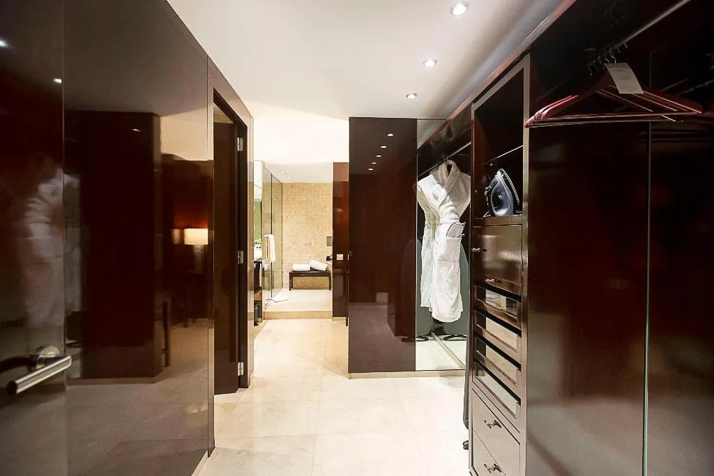 Room, Hyatt Regency Barcelona Tower, Barcelona