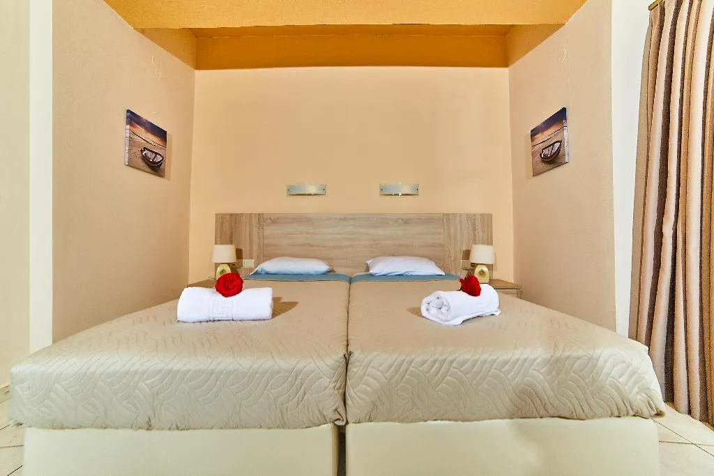 STUDIO CAPACITY 3 Room, Villa Diasselo, Crete