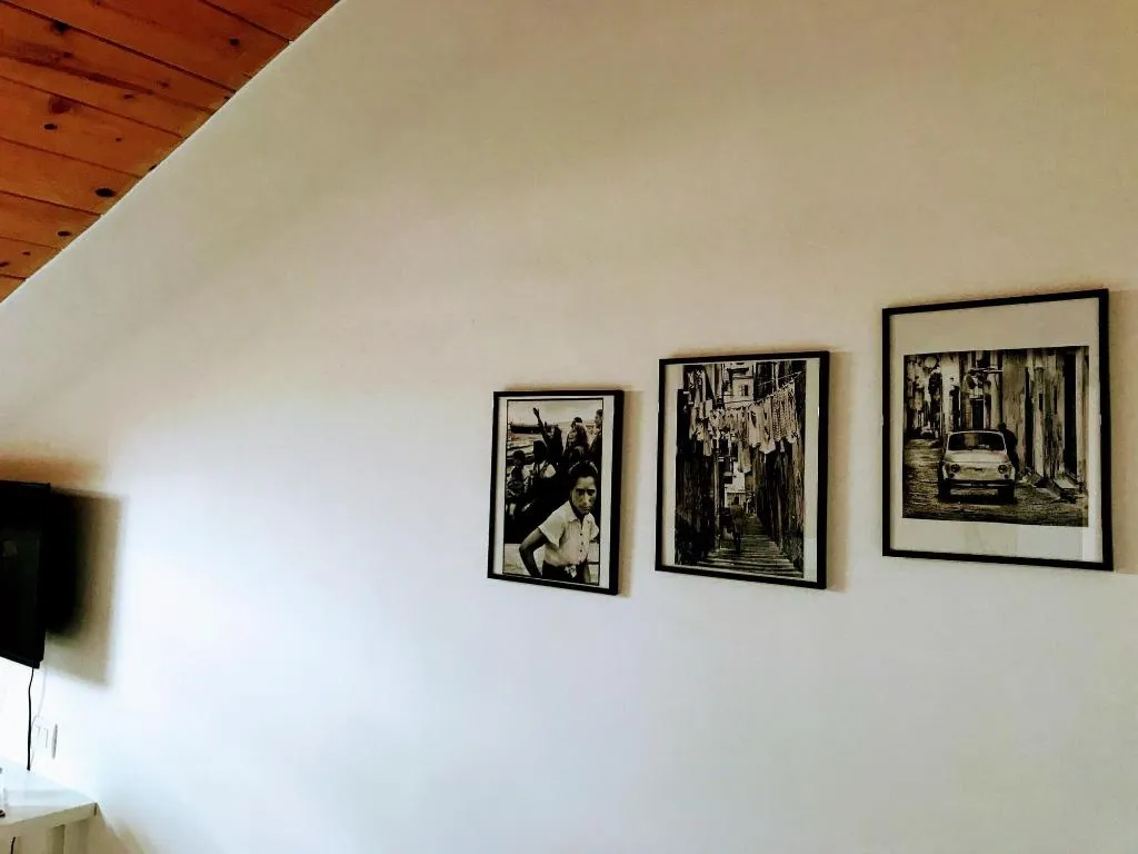 Lobby, Na Bona Nuttata, Naples