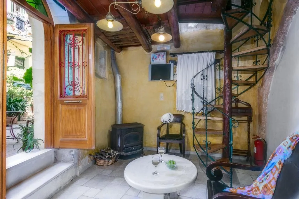 Room, Ifigenia By Captain Michalis, Crete