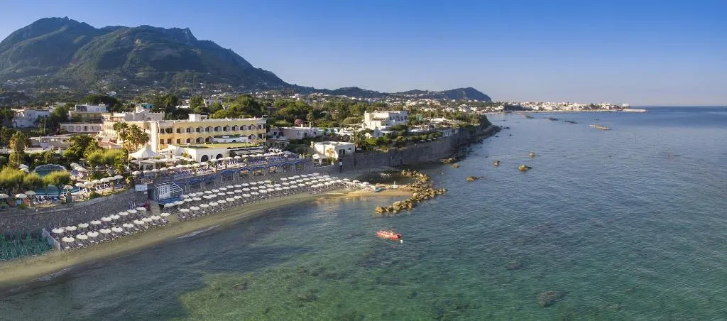 Beach, Hotel Tritone Resort & Spa, Naples