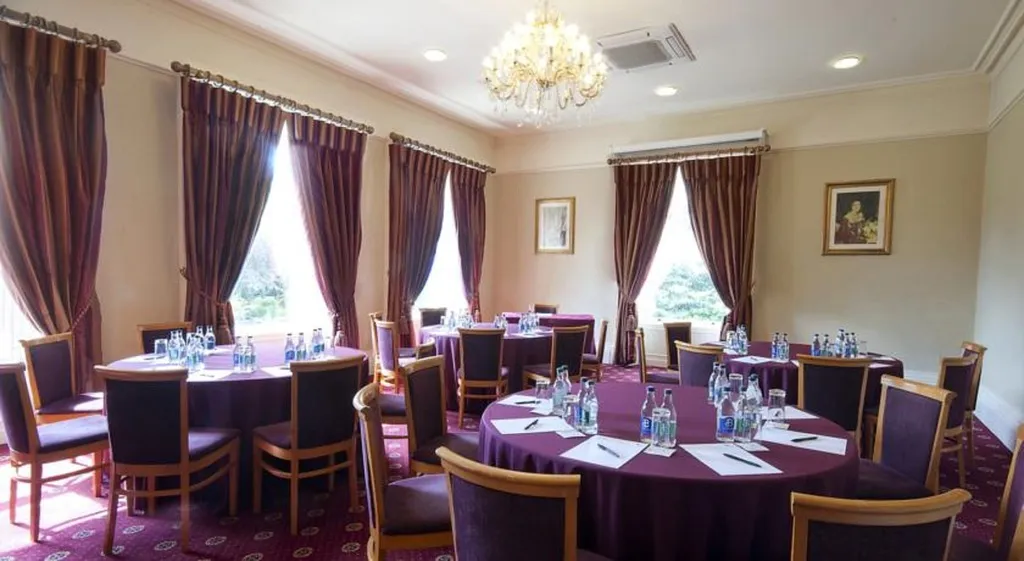 Restaurant, Finnstown Castle Hotel, Dublin