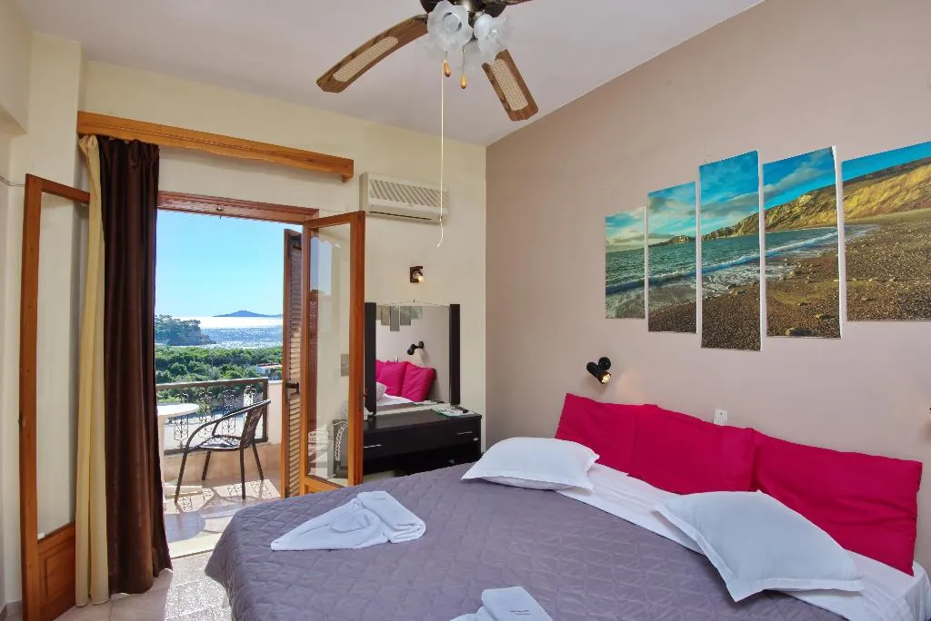 Room, Gorgona, Skiathos