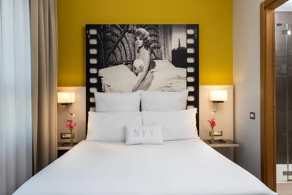 SINGLE COMFORT Room, NYX Hotel Milan by Leonardo Hotels, Milan
