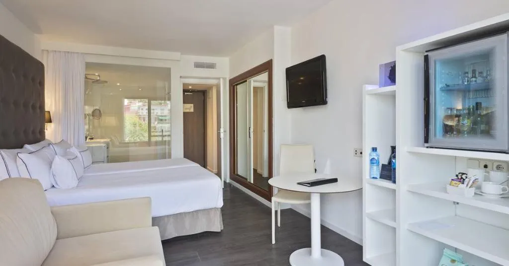 DOUBLE CITY VIEW Room, Melia Palma Marina, Majorca