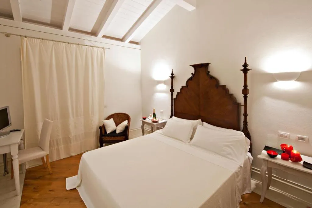 SUITE CLASSIC Room, Tarthesh Hotel, Cagliari