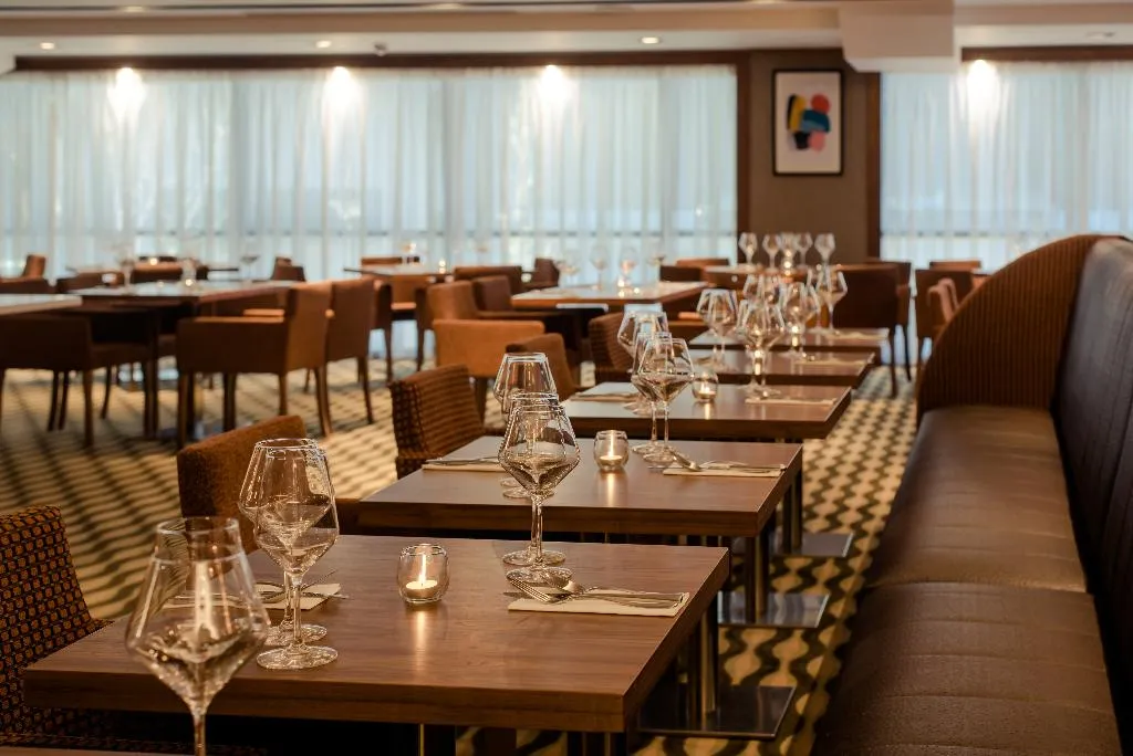 Restaurant, Tallaght Cross Hotel, Dublin