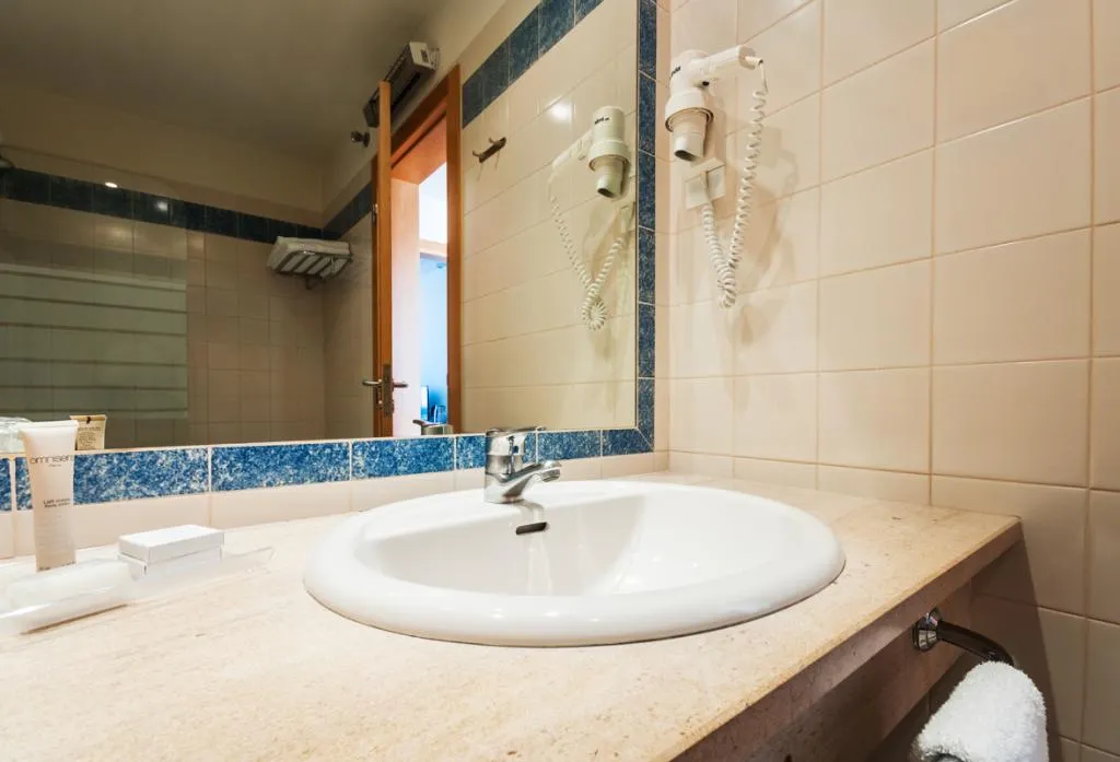 SUITE STANDARD Room, Exe Wellington, Porto