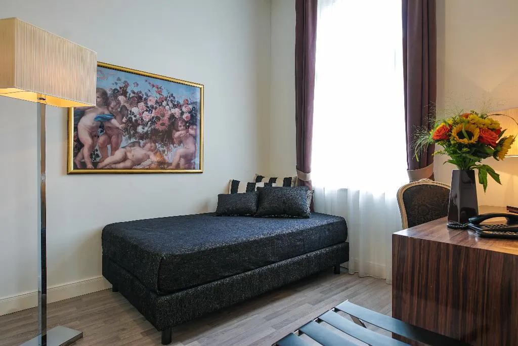 JUNIOR SUITE STANDARD Room, Assenzio Prague, Prague