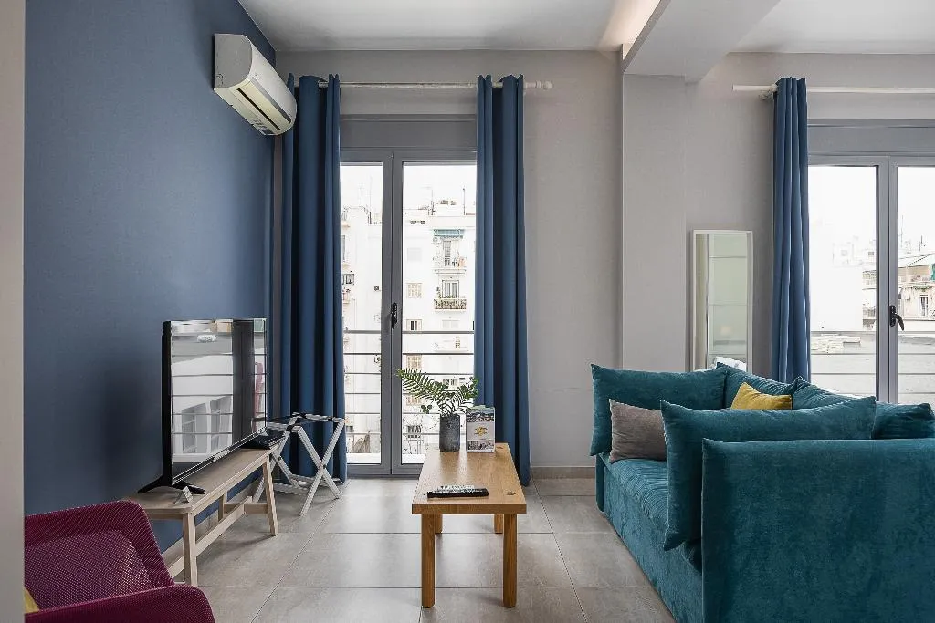 DOUBLE SUPERIOR WITH BALCONY Room, Omnia Pagrati Apartments, Athens