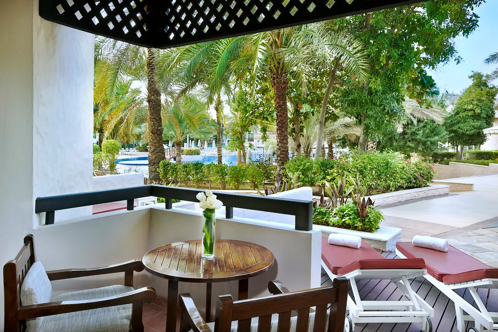 Terrace, Habtoor Grand Resort, Autograph Collection, Dubai