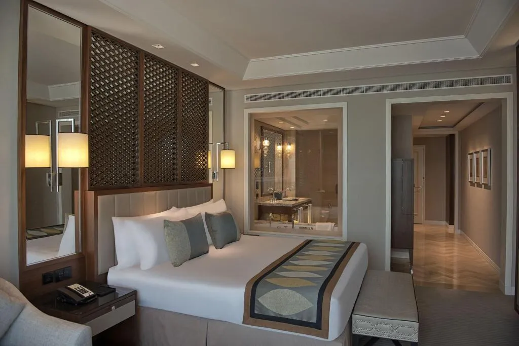 JUNIOR SUITE CLUB WITH VIEWS Room, Taj Dubai, Dubai