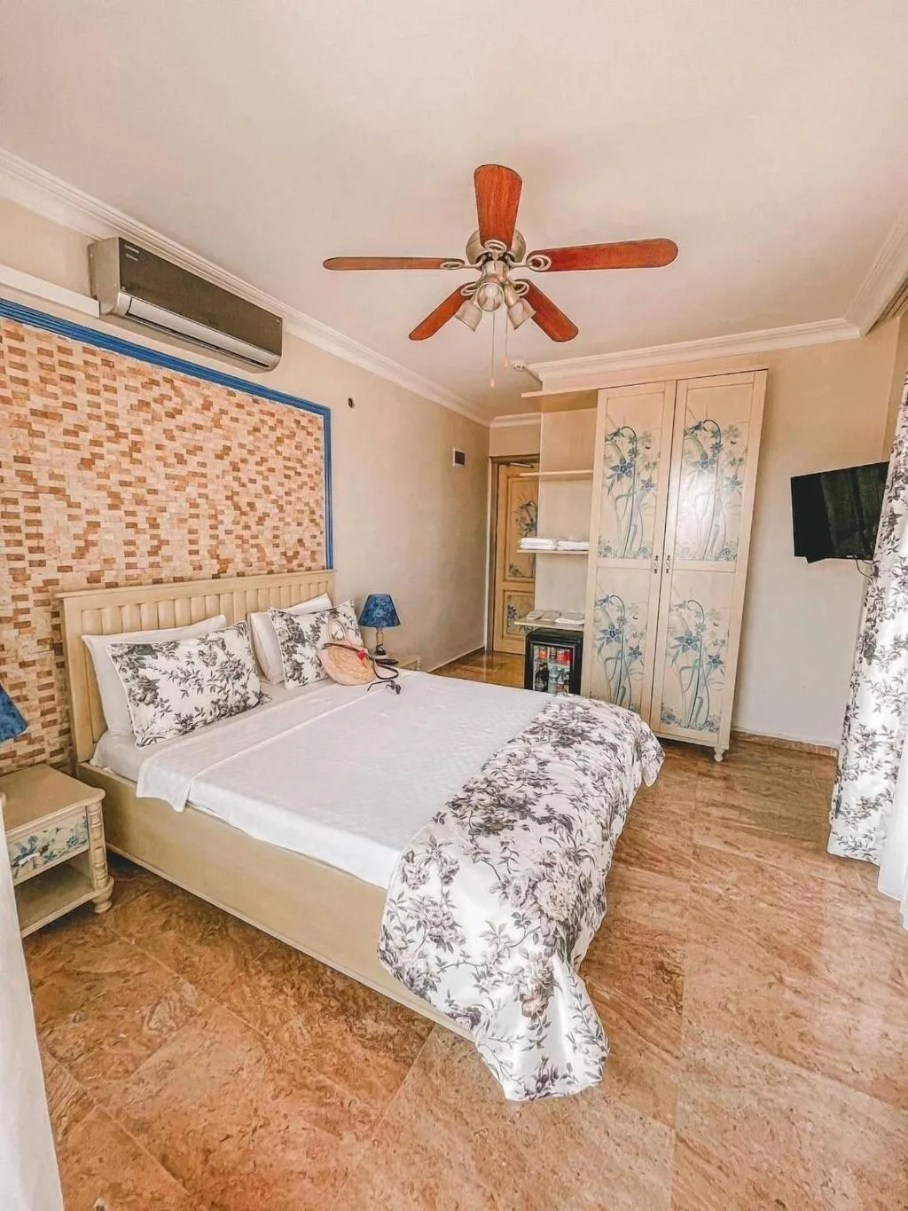 Room, Cunda Paradise Otel, Izmir
