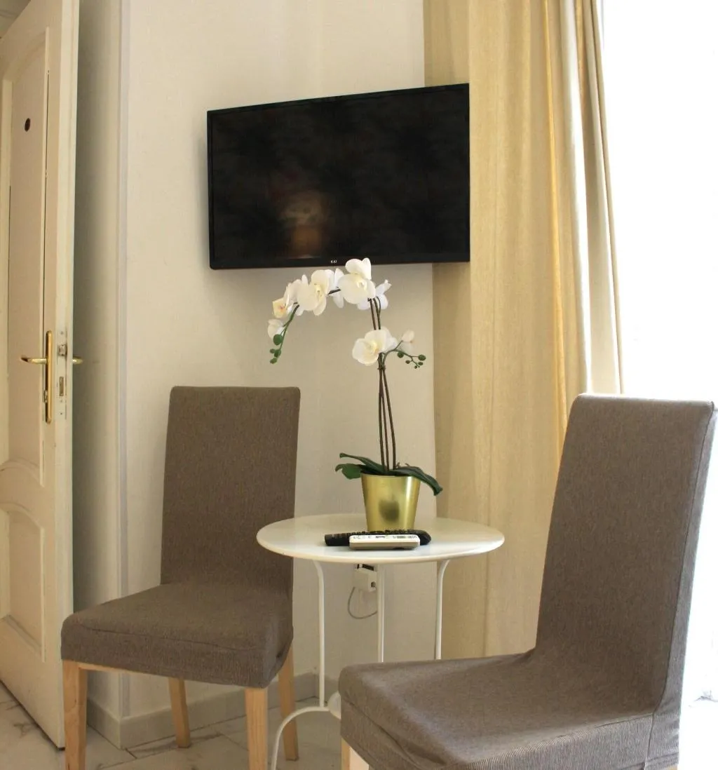 Room, La Locanda Dell Arte, Naples