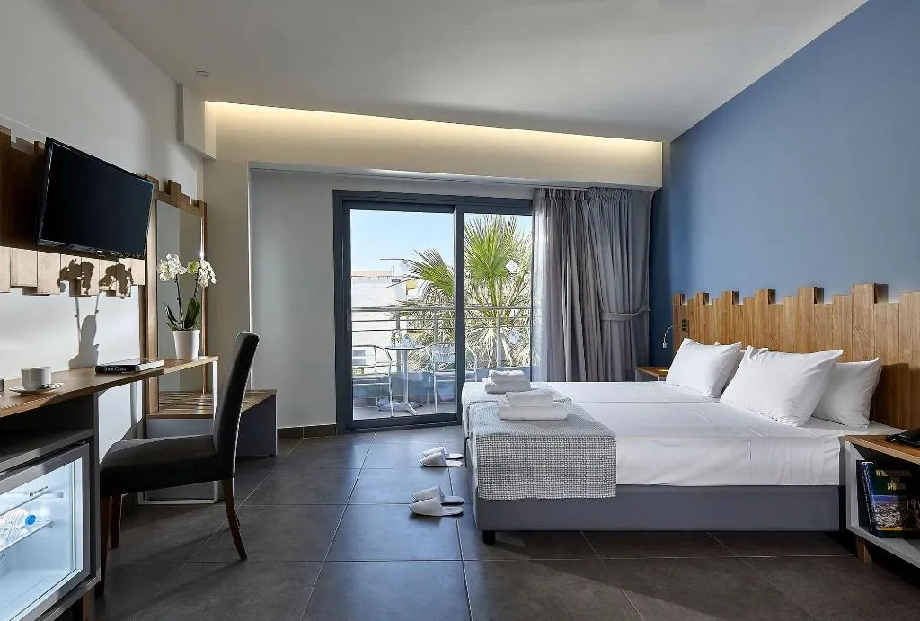 TRIPLE SUPERIOR Room, Pollis Hotel, Crete