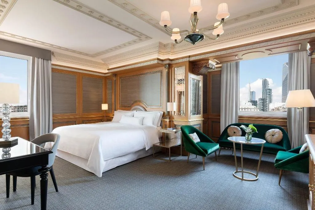 SUITE EXECUTIVE KING BED Room, The Westin Palace Milan, Milan