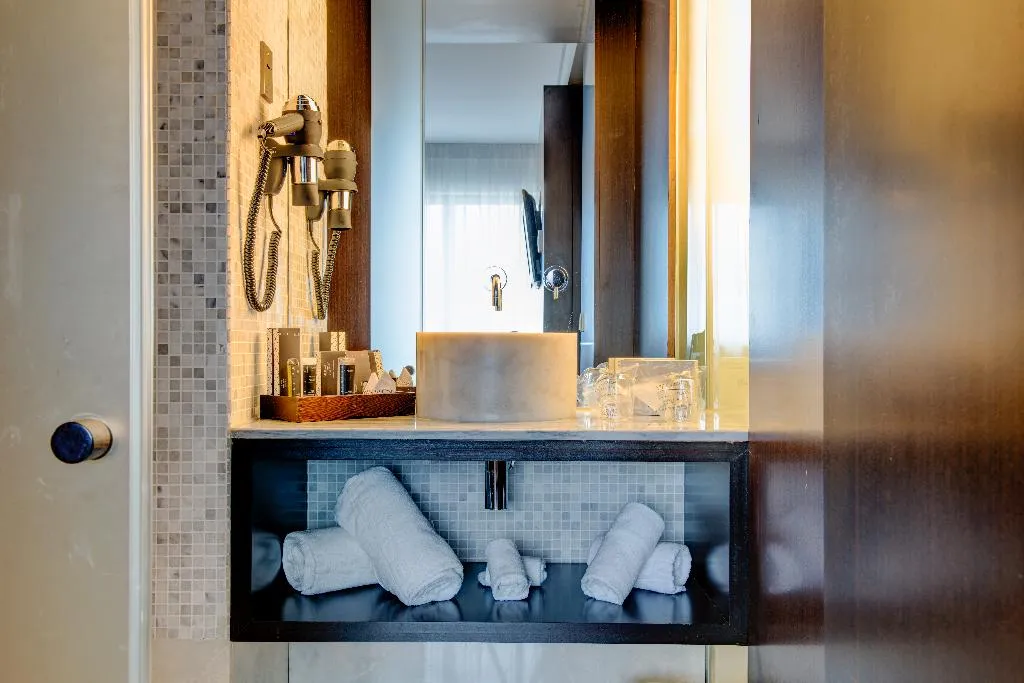 TWIN STANDARD Room, VIP Grand Lisboa, Lisbon