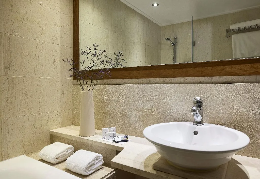 BUNGALOW SEA VIEW Room, Aquila Elounda Village Resort, suites & spa, Crete