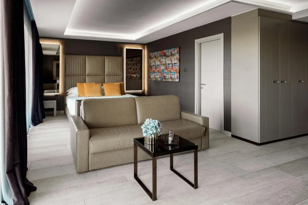 TRIPLE LUXURY Room, Resort Tre Fontane, Naples