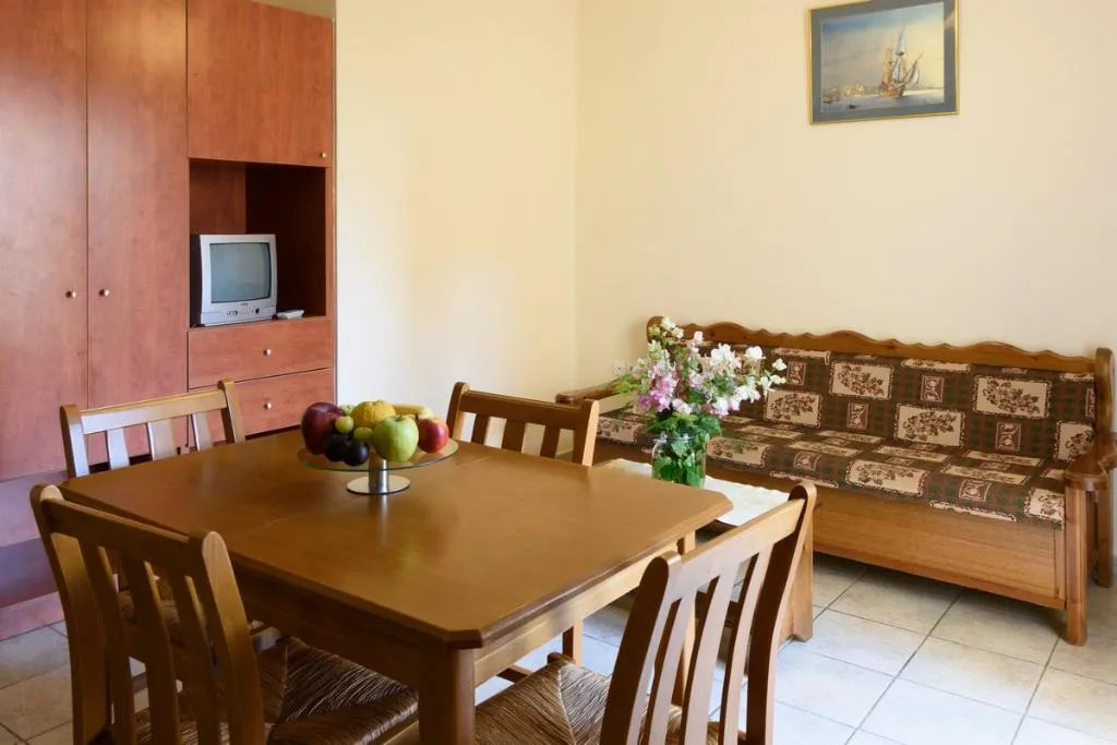 APARTMENT TWO BEDROOMS Room, Argyro Apartments, Crete