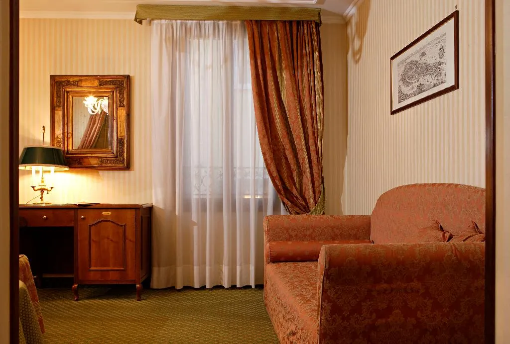 TRIPLE STANDARD Room, Kette, Venice