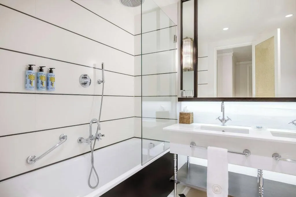 DOUBLE KING SIZE BED Room, Cotton House, Autograph Collection, Barcelona