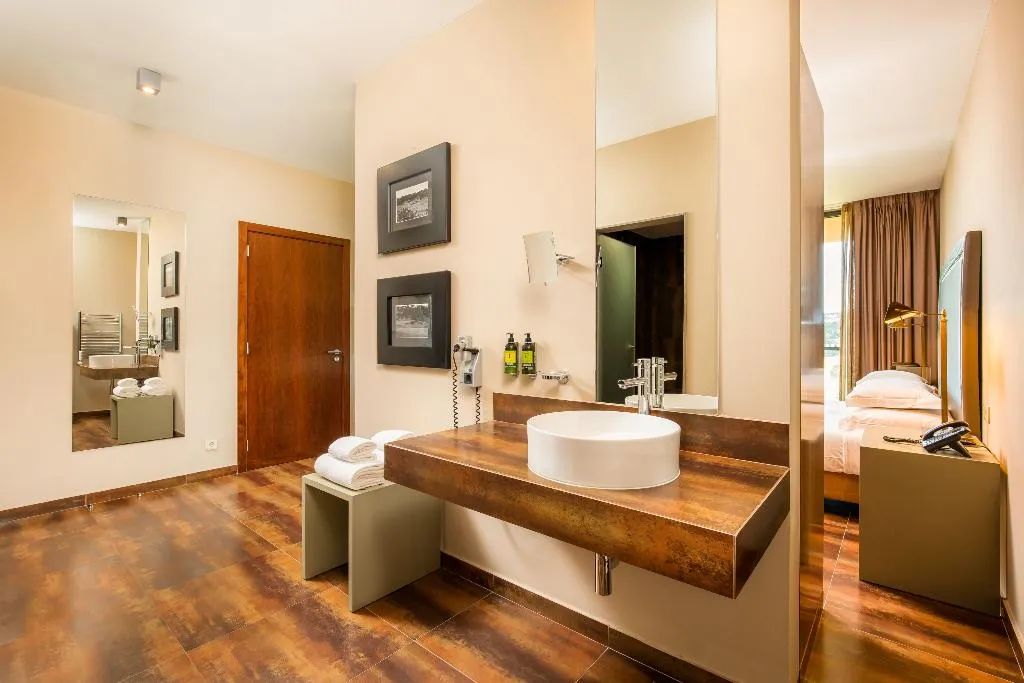 Double or Twin SUPERIOR Room, NAU Morgado Golf and Country Club, Algarve