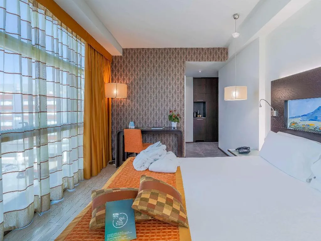 DOUBLE DELUXE Room, Mercure Siracusa Prometeo, Catania
