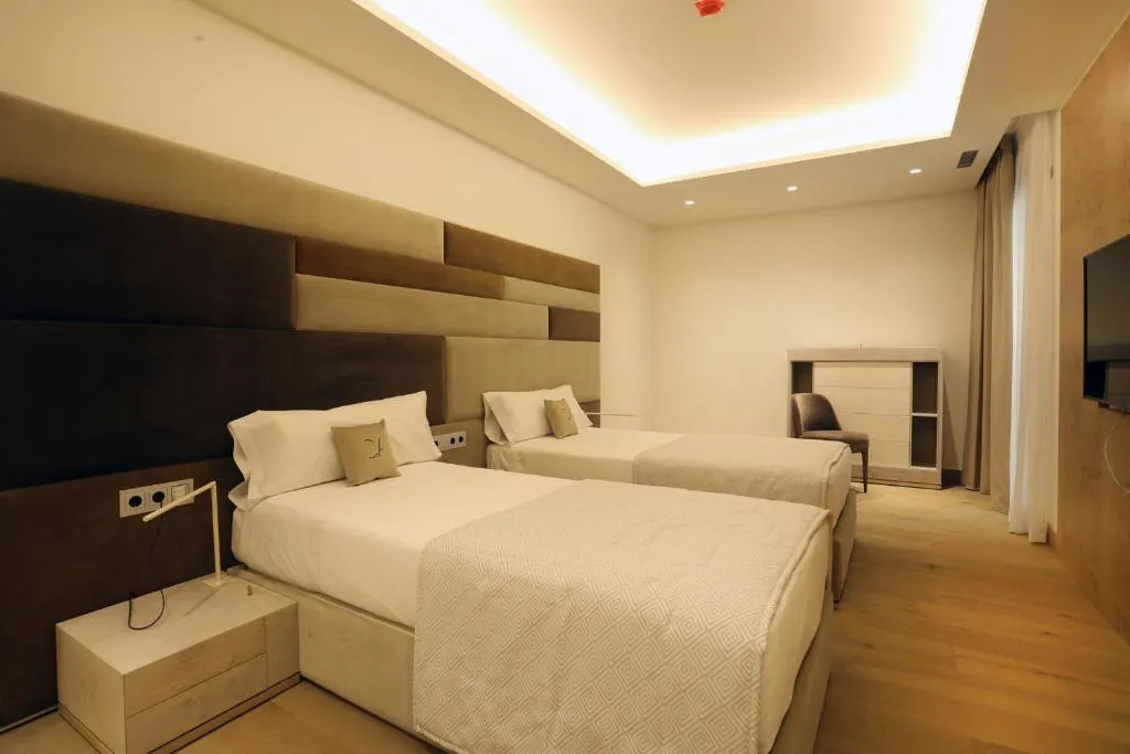 APARTMENT CAPACITY 4 ONE BEDROOM Room, Cosmo Apartments Platja D'Aro, Costa Brava