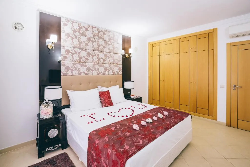 JUNIOR SUITE ONE BEDROOM Room, Grand Muthu Forte Do Vale, Algarve
