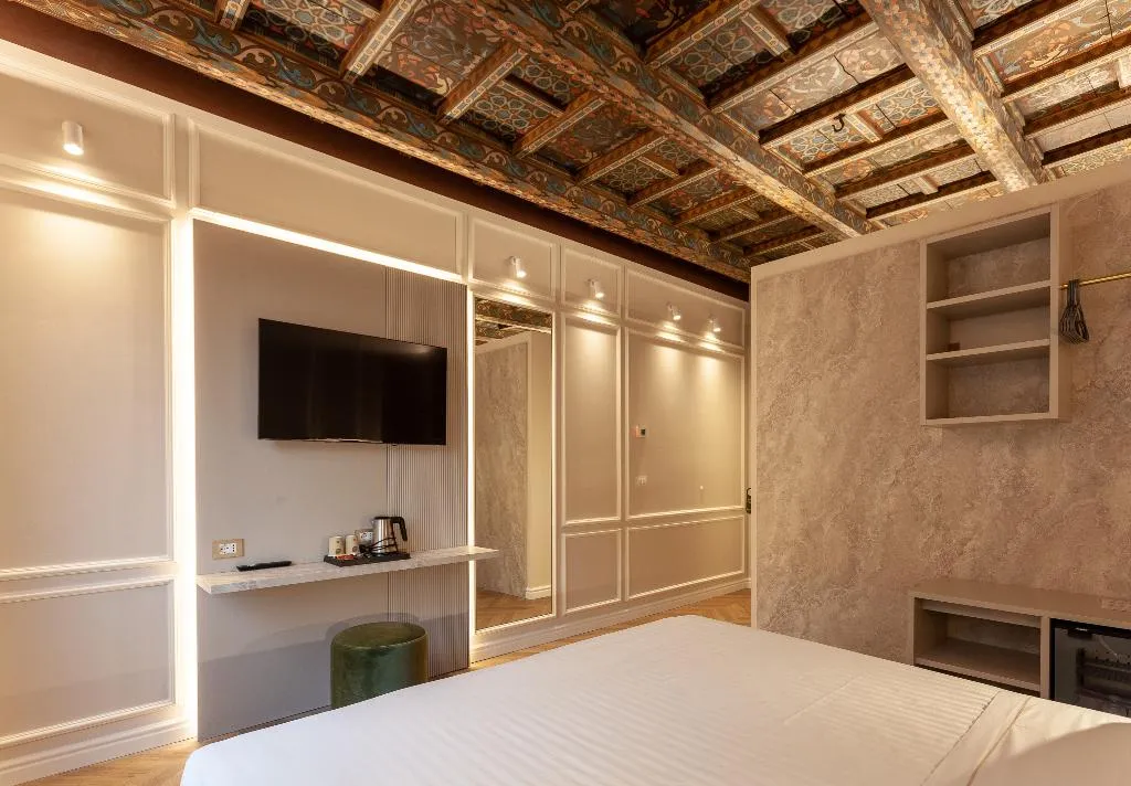 DOUBLE DELUXE Room, La Fortezza, Florence