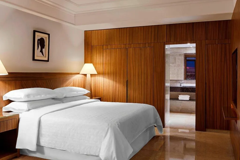 Room, Sheraton Tunis, Tunisia