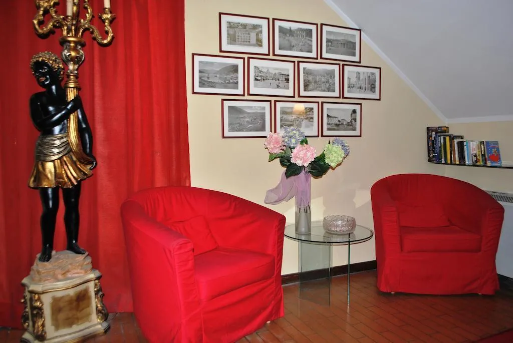 Lobby, Il Loggiato Dei Serviti, Milan