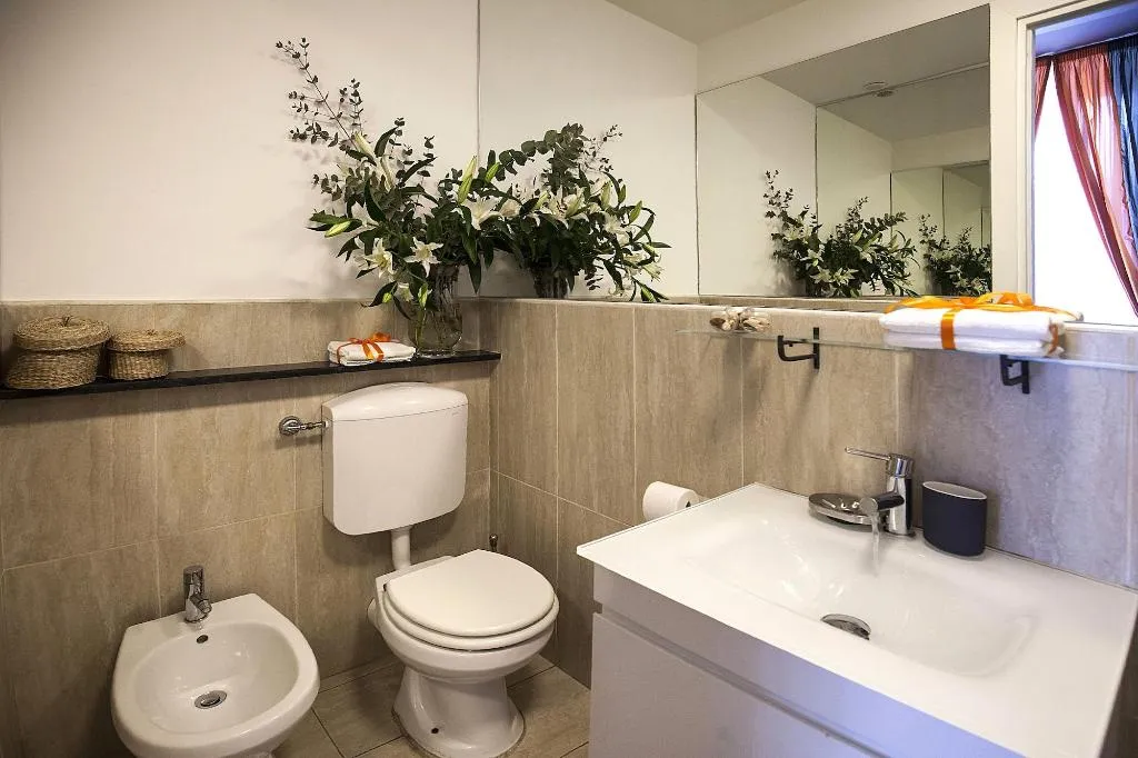 Room, Roman Holidays Cuore Dell Impero, Naples