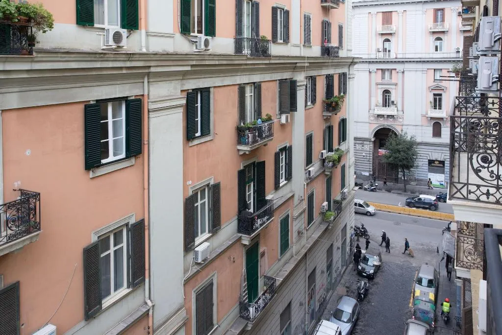Room, Twice Naples, Naples