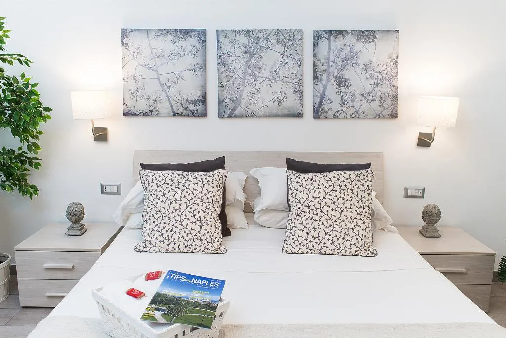 APARTMENT CAPACITY 4 Room, Residenza Flegrea, Naples