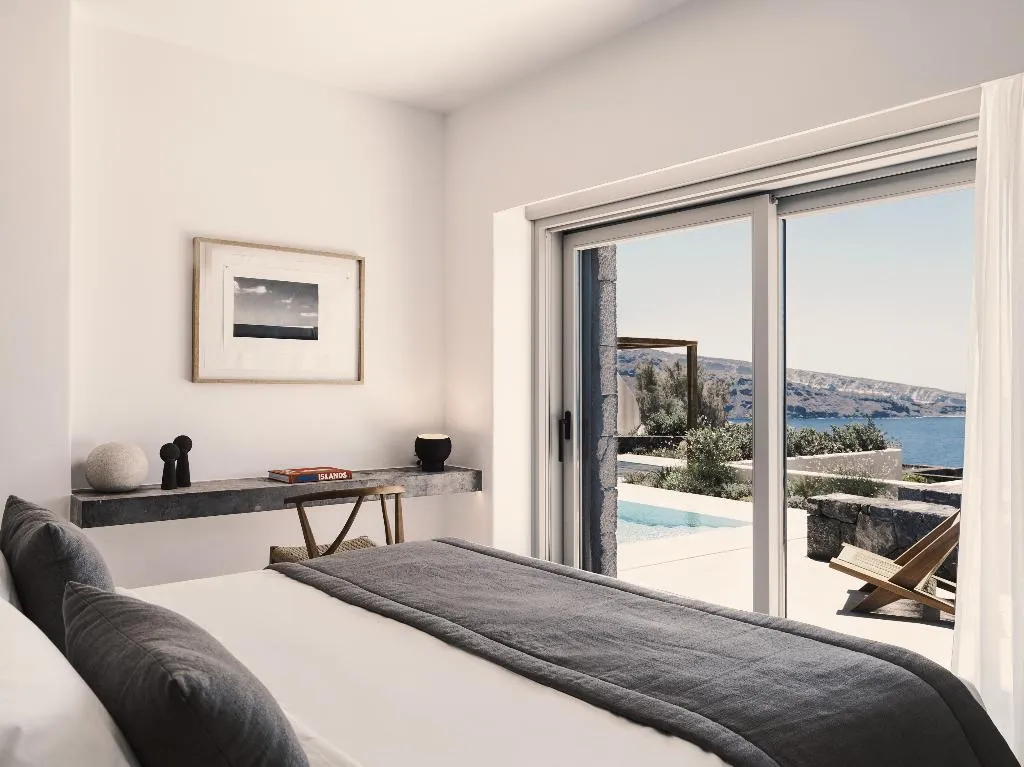VILLA WITH PRIVATE POOL Room, Canaves  Epitome, Santorini