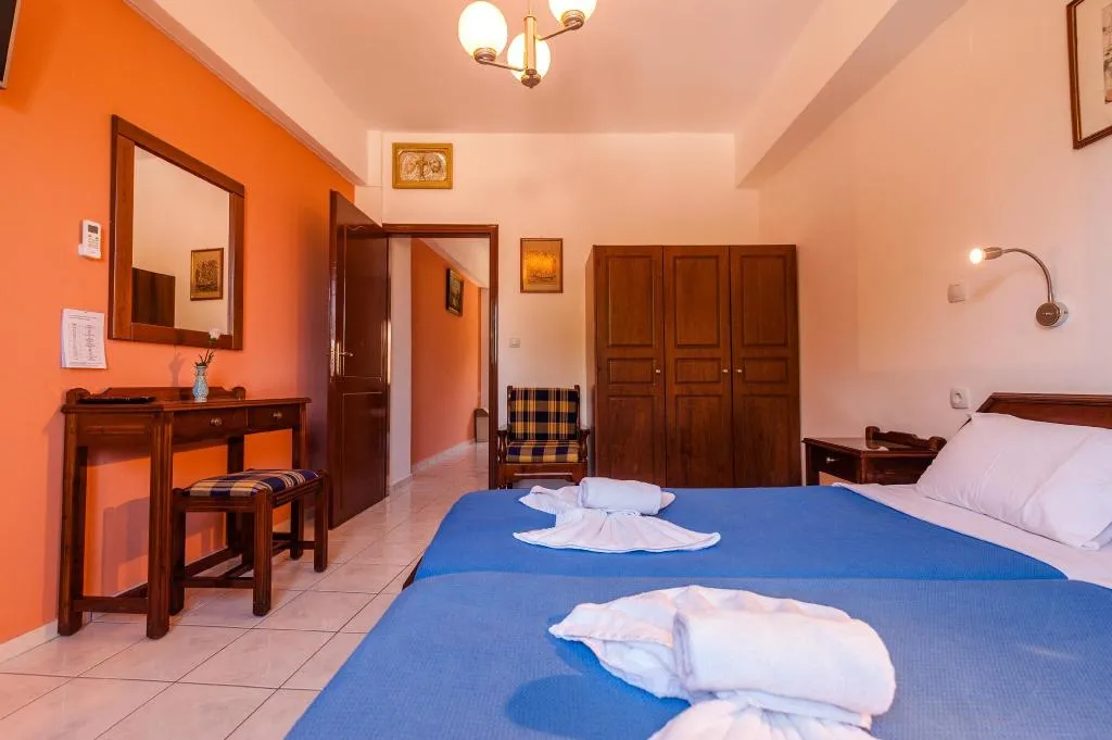Room, Poco Loco Bed & Breakfast, Crete
