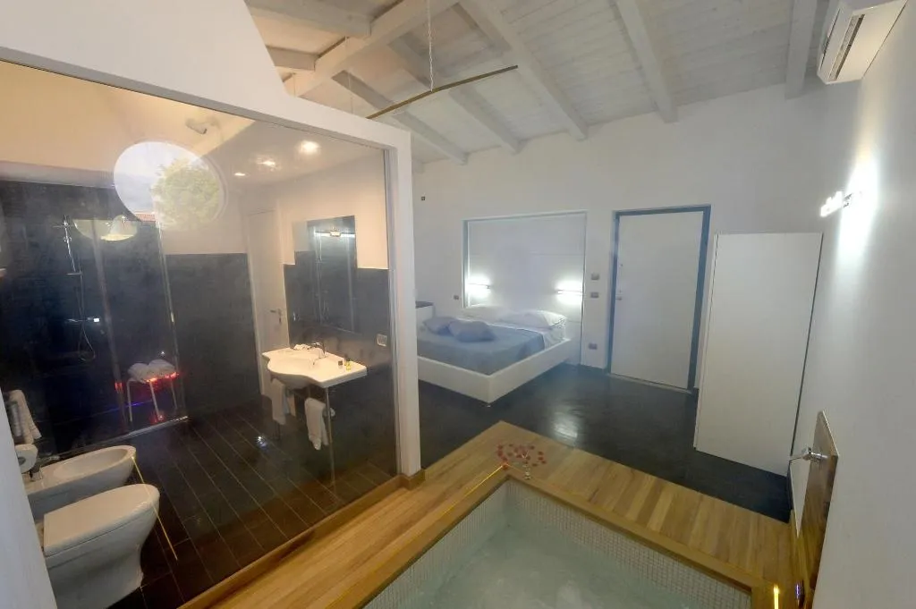 Room, X Hotel, Naples
