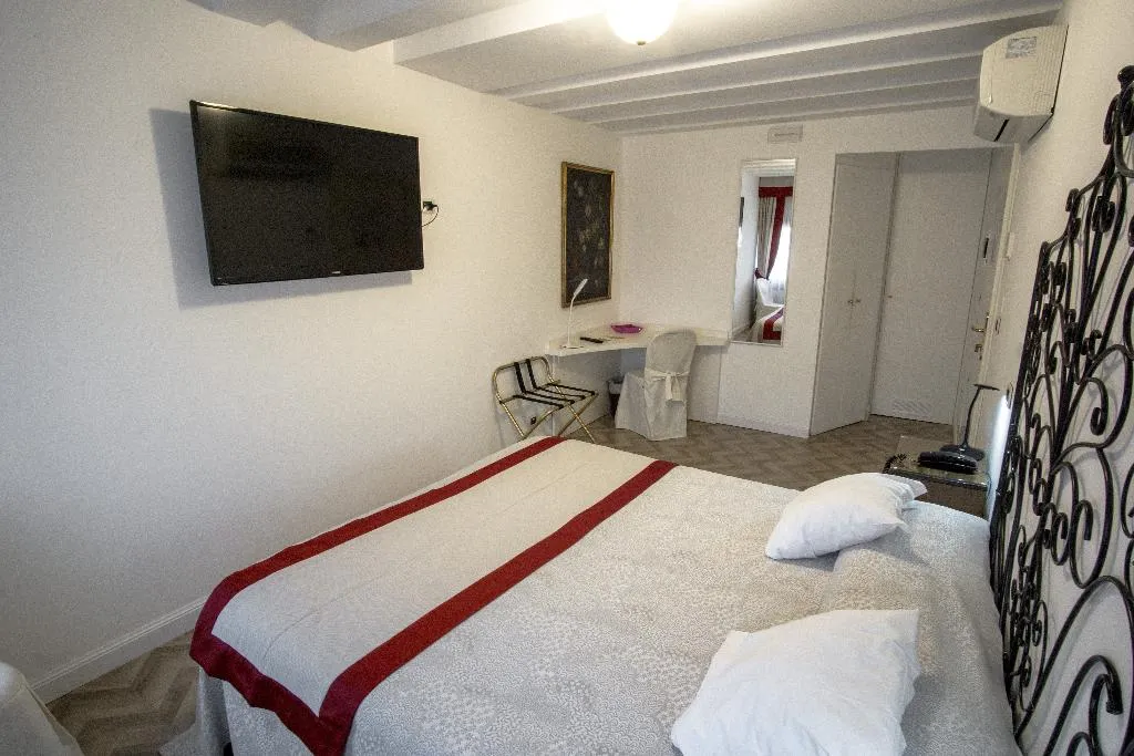 DOUBLE STANDARD Room, Antigo Trovatore, Venice