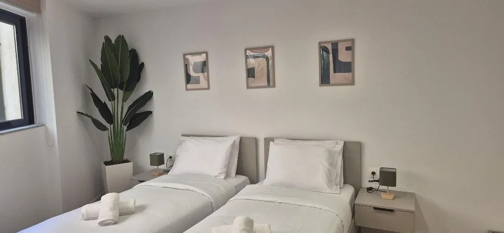 Room, Figleaf Kypseli, Athens