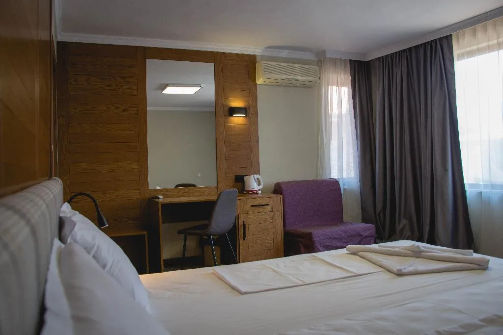 TRIPLE STANDARD Room, Prince Cyril Hotel, Bourgas