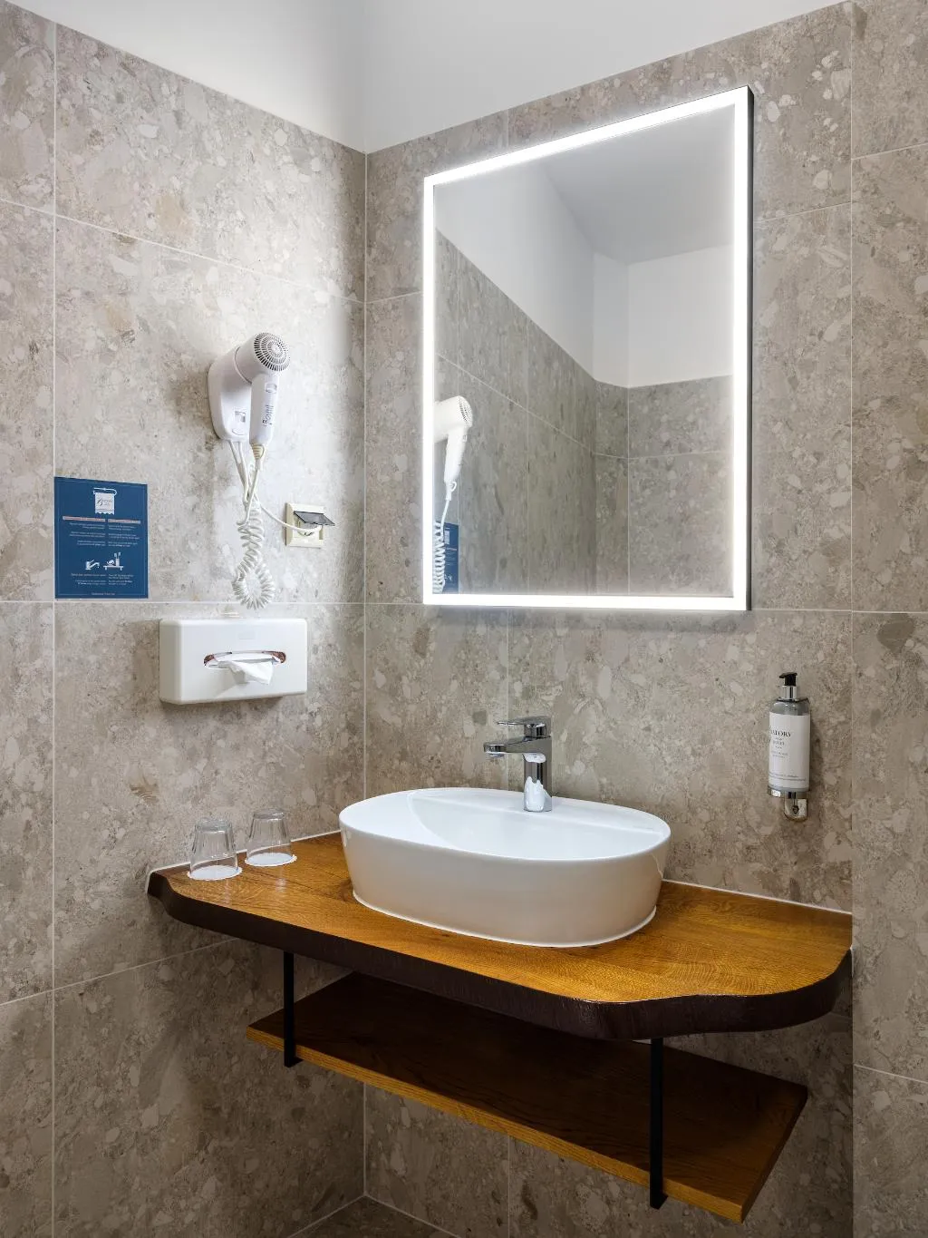 DOUBLE DELUXE Room, Batory, Krakow