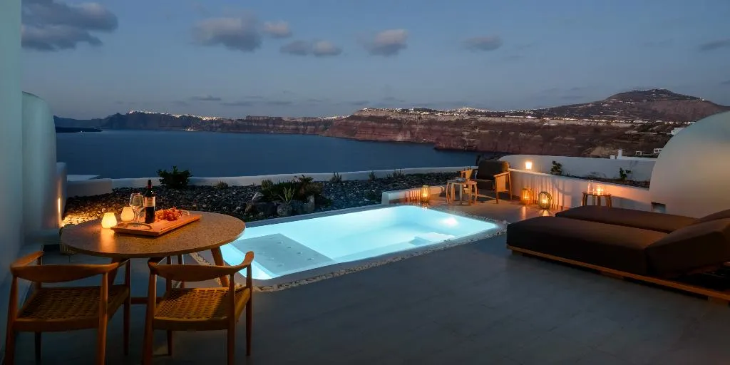 SUITE GRAND Room, Avatar Suites, Santorini