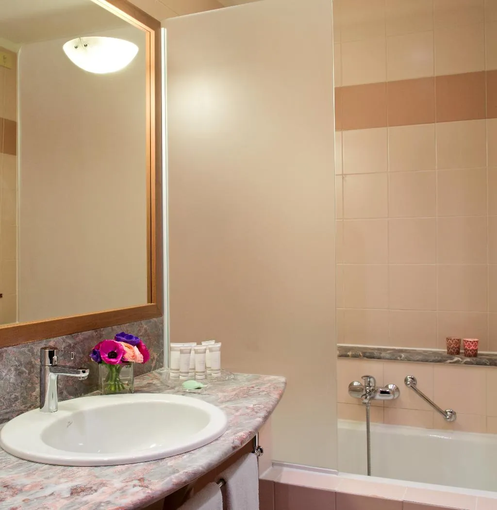 DOUBLE SINGLE USE CLASSIC Room, Starhotels Business Palace, Milan