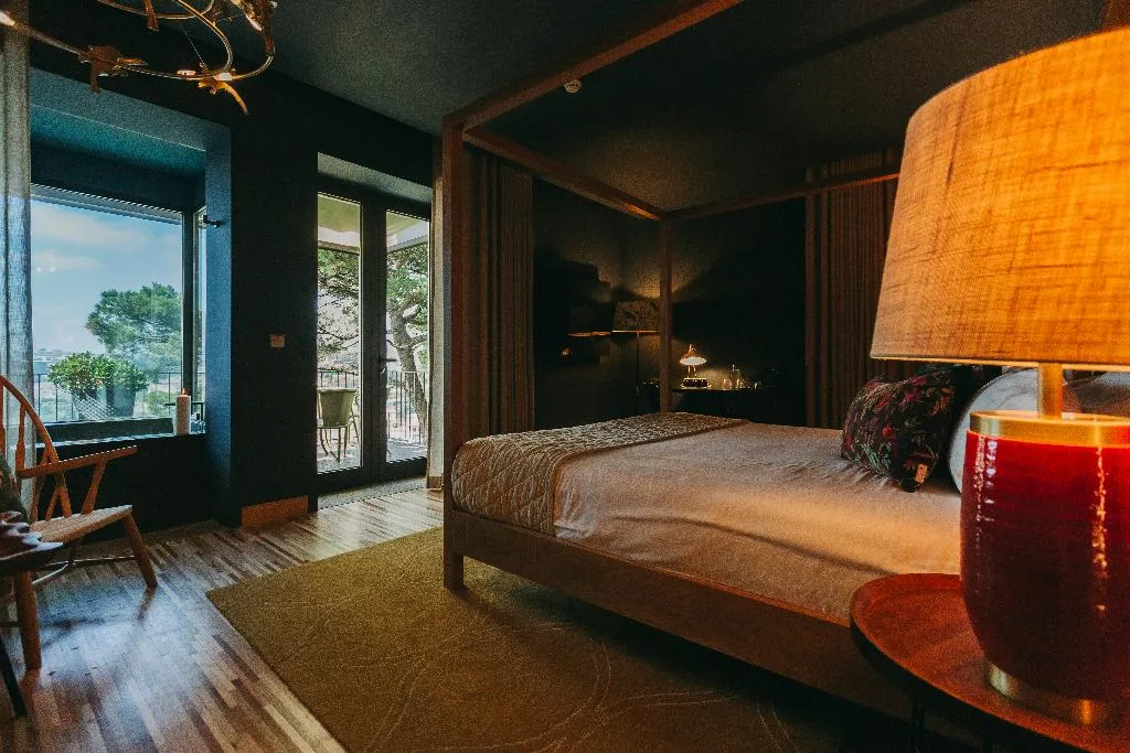DOUBLE EXECUTIVE Room, Torel Avantgarde, Porto